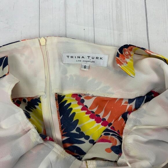 Trina Turk Multi-Color Top. Sz 6 - Picture 3 of 4